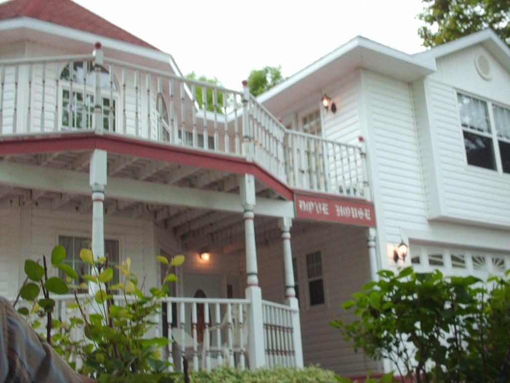 Dove House Bed & Breakfast Harbourside North Sydney Eksteriør billede